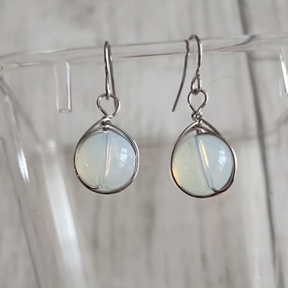 Simple Dangle Moonstone Bead wire Wrapped  Earrings - Picture 1 of 3